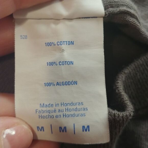 Port & Company. Graphic T-shirt. Size medium. Gender Neutral. - Picture 5 of 6